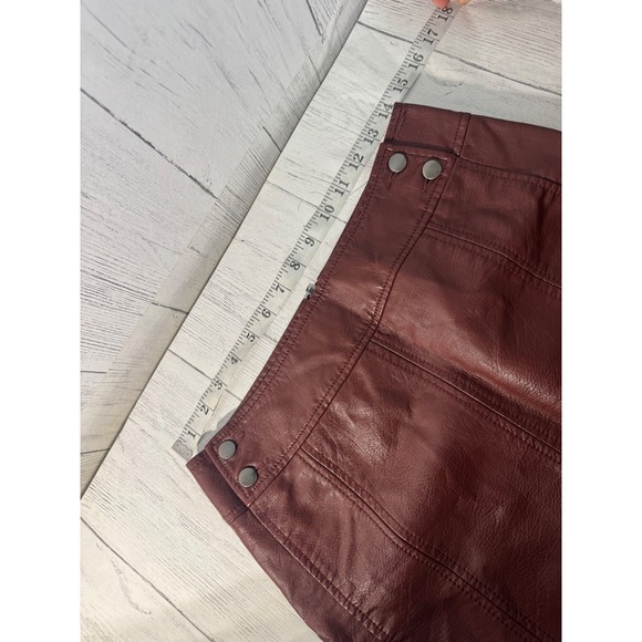 Free People Modern Femme Vegan Leather Mini Skirt Size 6 - Picture 5 of 5